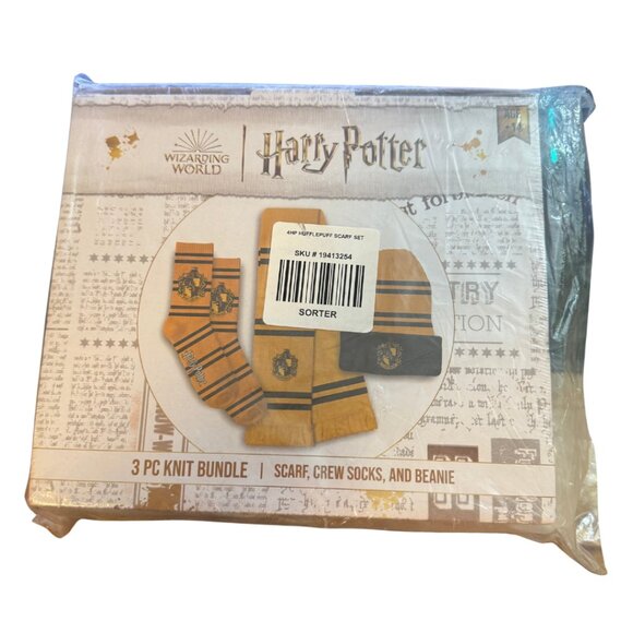 Culture Fly Harry Potter Scarf Beanie Socks Premium Knit 3pc Winter Bundle Gift - Picture 2 of 7